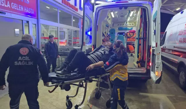 Kozan’da İşçi Servisi Devrildi: 13 Yaralı