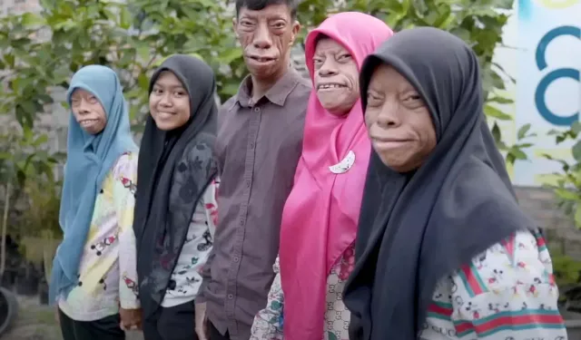 Endonezya’da Manurung Ailesi Sosyal Medyada Fenomen Oldu