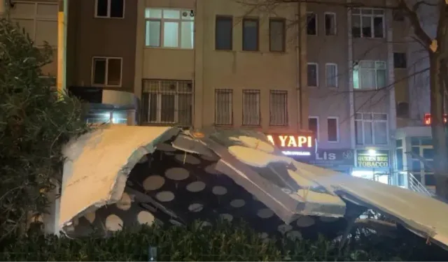 İstanbul’da Fırtına Hasara Yol Açtı