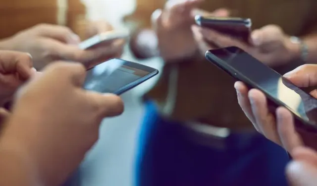 Yeni Yılın İlk Dakikalarında Gelen SMS Gündem Oldu