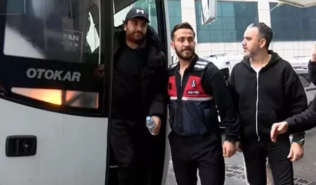 Gözaltına Alınan Hasan Can Kaya ve Reynmen’in İlk Görüntüsü