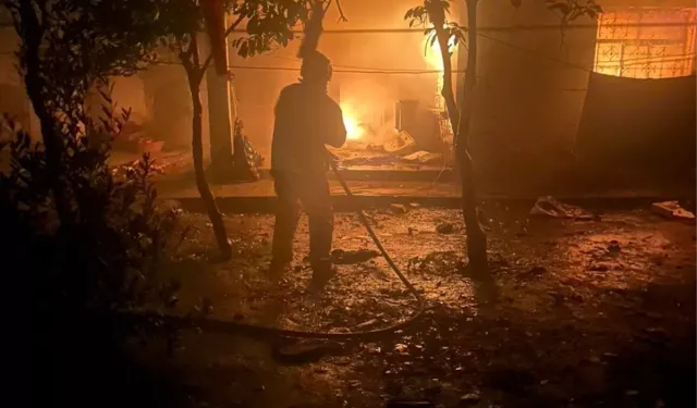 Reyhanlı’da Ev Yangını: Kedi Alevlerden Kurtarıldı