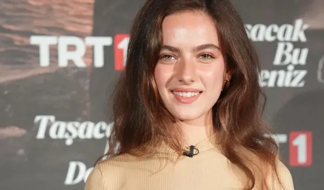 Ava Yaman’ın Çocukluk Fotoğrafları Sosyal Medyayı Salladı