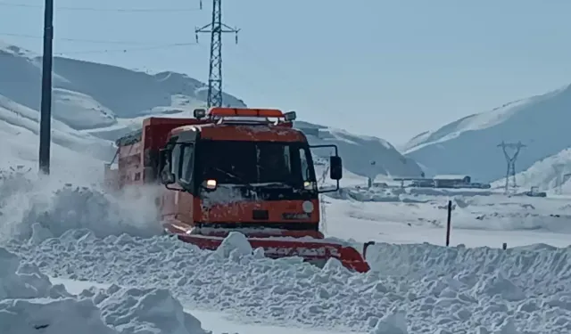 Van, Bitlis Ve Hakkari’de 156 Yerleşim Yolu Açıldı