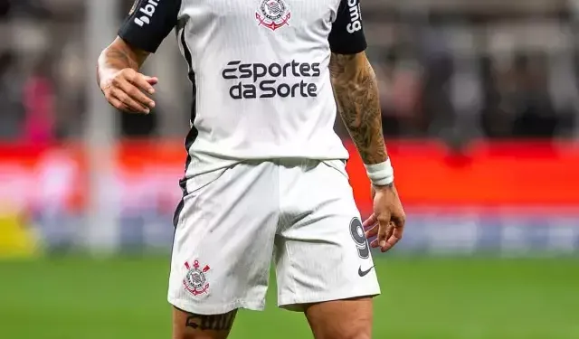 Fenerbahçe’de Son Gün Forvet Hamlesi Üç Aday Öne Çıktı