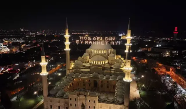 Ramazan Ayı  Perşembe Günü Başlıyor