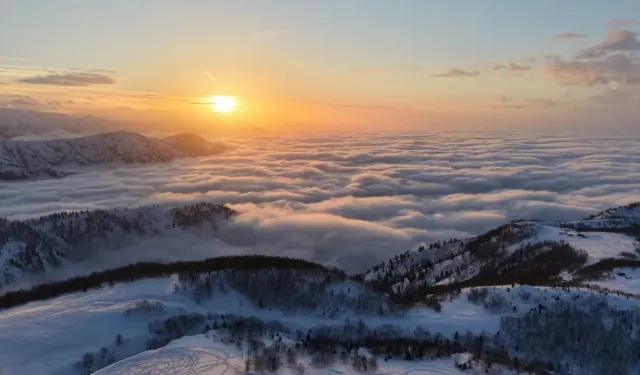 Handüzü Yaylası’nda Bulutlar Karla Buluştu