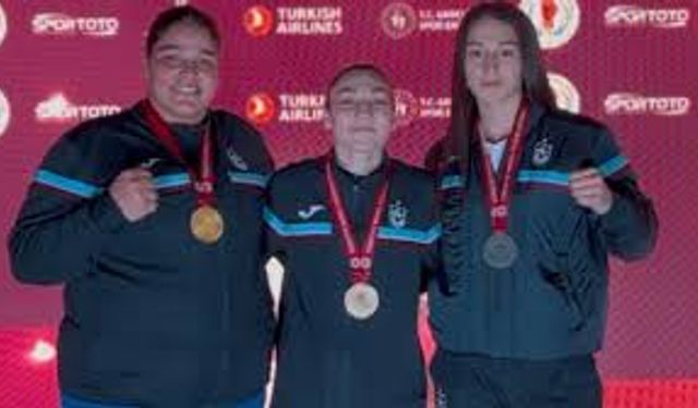 Trabzonsporlu Kadın Boksörlerden Türkiye Şampiyonluğu