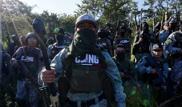 Meksika'da Kartelden Halka Gece Tehdidi