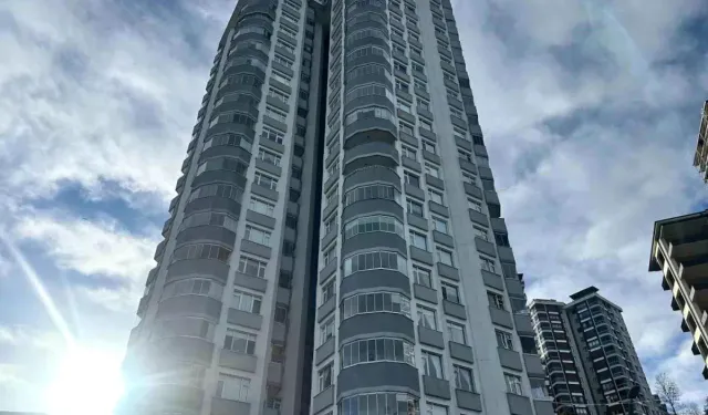 Rize’de Akademisyen 10. Kattan Düştü