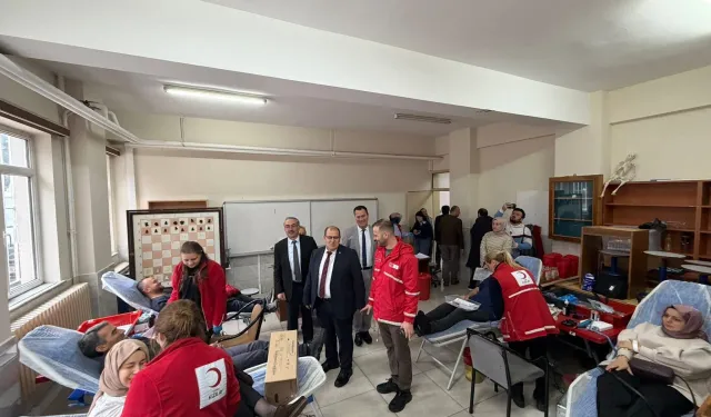 Ortahisar’da Eğitim Camiasından Kan Bağışına Güçlü Destek