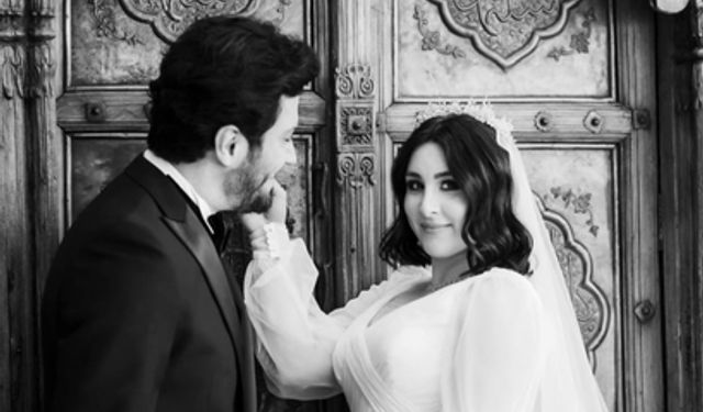 Yasemin Sakallıoğlu Evlilik Yıl Dönümünü Statta Kutladı