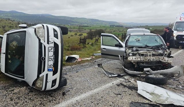 Balıkesir’de Trafik Kazası 5 Yaralı