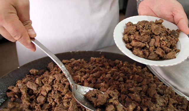 Mersin’de Aşevi Kavurmasından Yarış Atı Çipi Çıktı