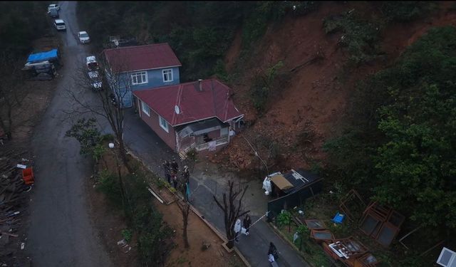 Beykoz’da Toprak Kayması Paniğe Neden Oldu