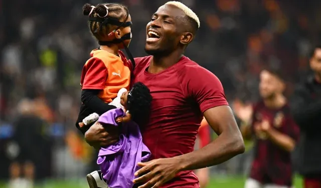 Osimhen Koreografi Sonrası Moral Buldu