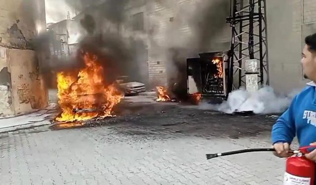 Elektrik Panosu Alev Aldı Araçlar Zarar Gördü