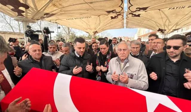 İlber Ortaylı Fatih Camii’nde Son Yolculuğuna Uğurlandı