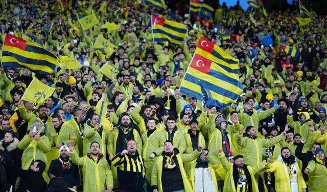 Fenerbahçe Zirve Yarışında 4 Puan Geride
