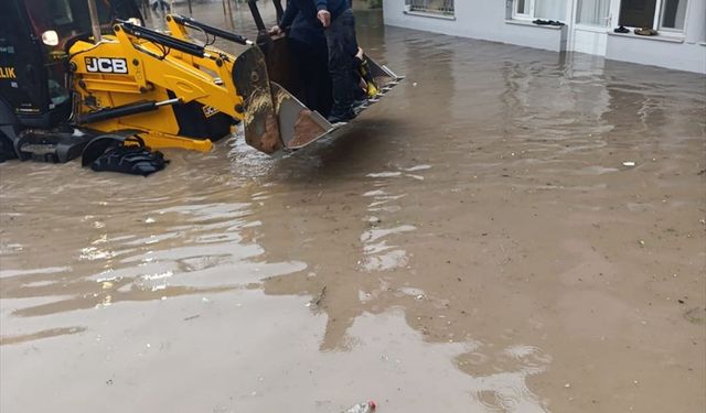 Hatay Reyhanlı’da Sağanak Hayatı Olumsuz Etkiledi
