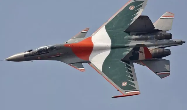 Hindistan’da Su-30MKI Savaş Uçağı Radardan Kayboldu