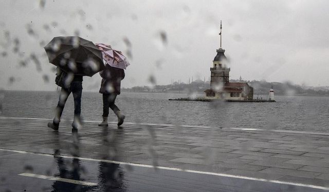 İstanbul’da Sağanak Alarmı Trafiğe Çıkmayın