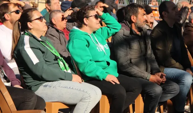 Muğlaspor Taraftarı Maçı Stadyum Önünde İzledi