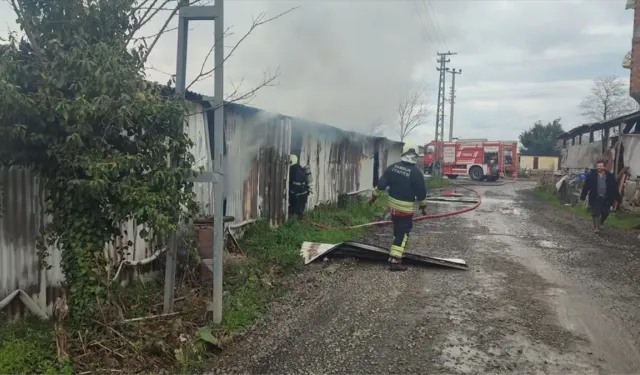 Samsun Terme’de Şantiye Deposunda Yangın
