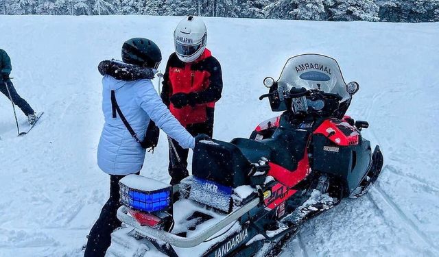 Uludağ’da Sis Ve Kar Kayakçıları Zorladı JAK Müdahale Etti