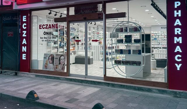 Uzungöl’e İlk Eczane Açıldı Genç Eczacı Döndü