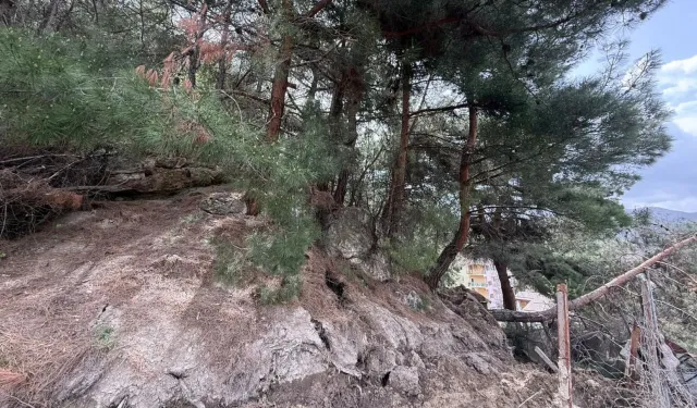 Tokat Reşadiye’de Heyelan 7 Bina Boşaltıldı