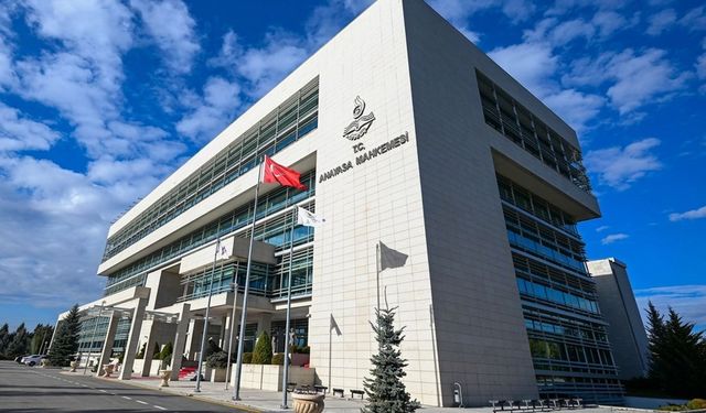 AYMden Belediye Düzenlemesine Onay Kararı