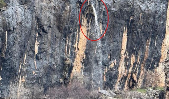 Şırnak’ta Kayadan Fışkıran Su Görüntülendi