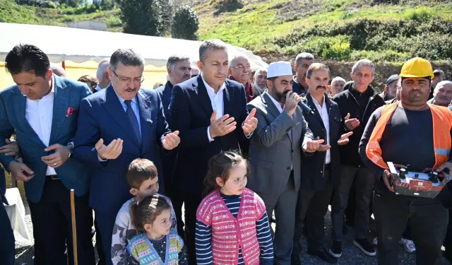 Başkan Genç Camii Temelinde Birlik Mesajı Verdi