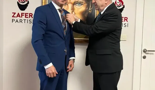 Davut Çakıroğlu Zafer Partisi’nde başdanışman oldu