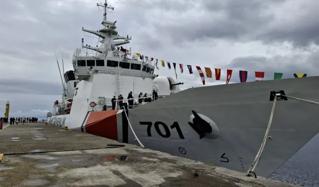 Sinop'ta Sahil Güvenlik Gemileri Ziyarete Açıldı