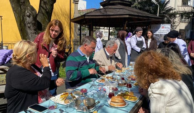 Trabzon’da Yabancı Misafirlere Karadeniz Mutfağı