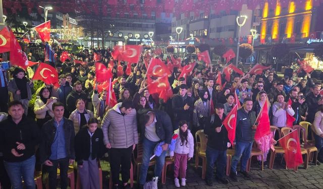 Trabzon Meydanı’nda Milli Heyecan Zirveye Çıktı