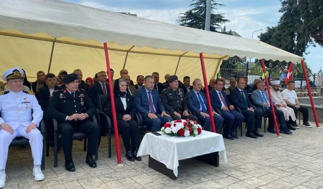 Trabzon’da Bayramda Şehitlik Ziyareti Düzenlendi