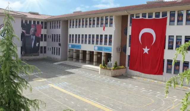 Trabzonlu Öğrencilerden Yenilgisiz Türkiye Şampiyonluğu
