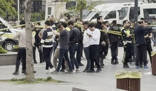 Beşiktaş İskelesi Önünde Bıçaklı Kavga: 3 Yaralı