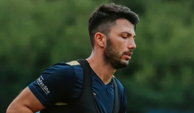 Tolgay Arslan Futbola Veda Etti