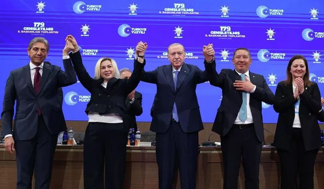 Erdoğan’dan AK Parti’ye Yeni Katılım Sinyali
