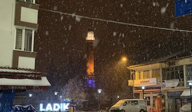 Samsun Ladik’te Mayısta Kar Sürprizi