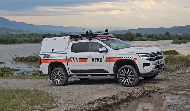 Kelkit Çayı’nda Kayıp Alarmı: 2 Genç Aranıyor