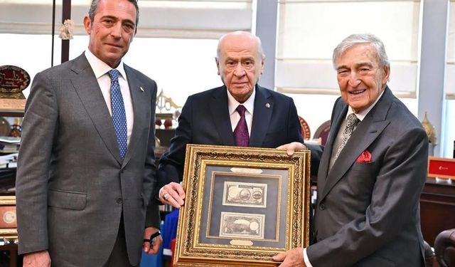 Bahçeli’ye Verilen Hediye Gündem Oldu