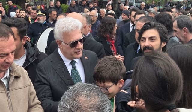 Trabzon’da Tamer Karadağlı’ya Yoğun İlgi