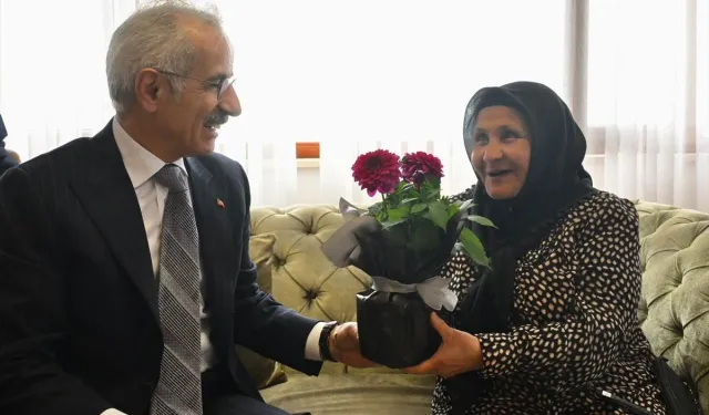 Bakan Uraloğlu'ndan Trabzon'da Huzurevi Ziyareti