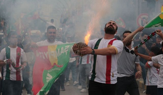 Amedspor Kutlamalarında 2 Kişi Yaralandı