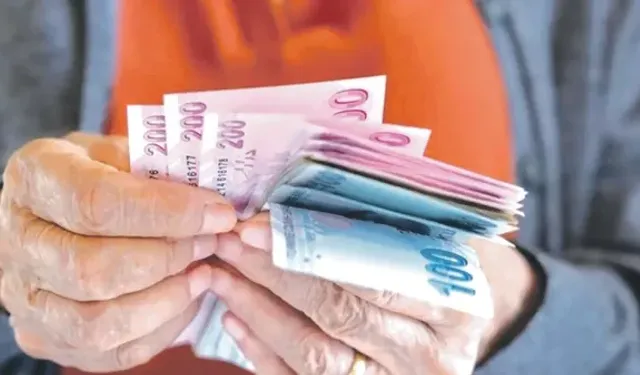 Emekliye Ek Ödeme Ve Kök Maaş Hesabı Netleşiyor